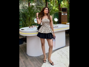  alt="Shivani Parihar"