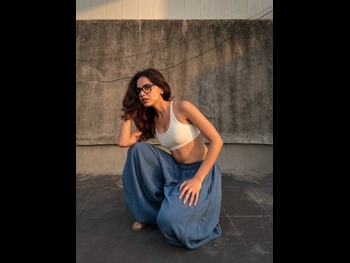  alt="Akriti Sahota"