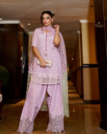 Romaisa Khan