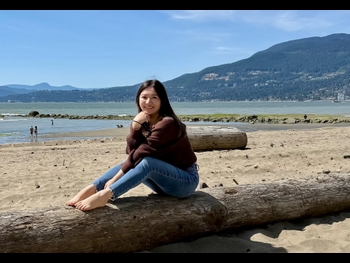  alt="Emily Wang"