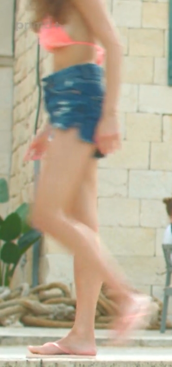 Sára Sandeva