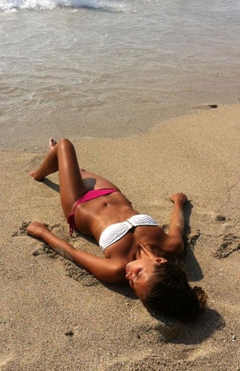 Sára Sandeva