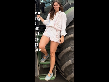  alt="Manon Lagreve"