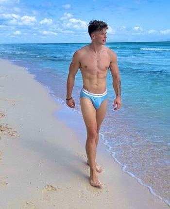 Benjamin Hilton