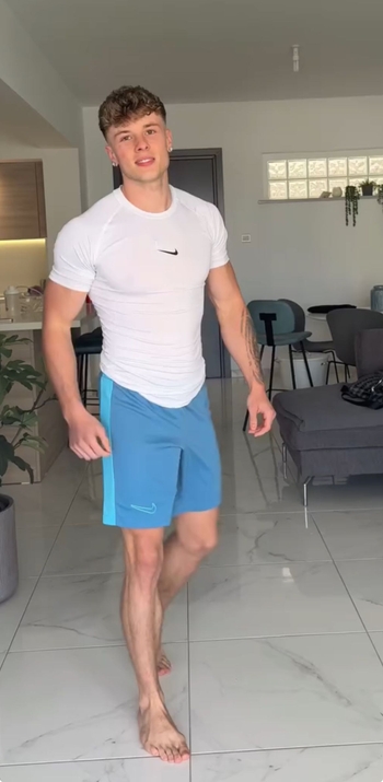 Benjamin Hilton