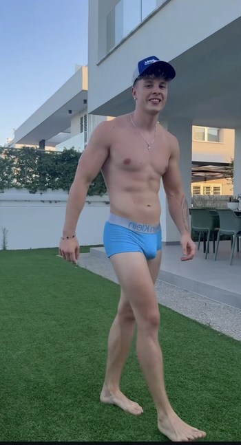 Benjamin Hilton