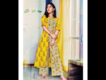  alt="Ashnoor Kaur"