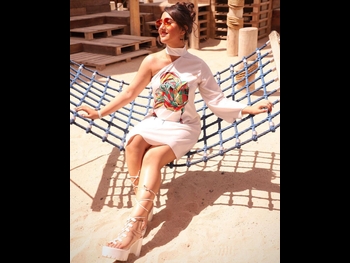  alt="Ashnoor Kaur"