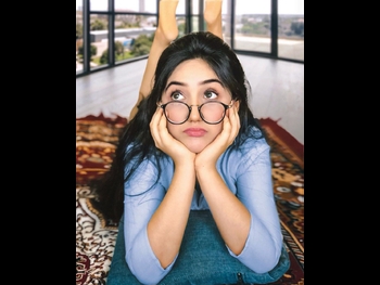  alt="Ashnoor Kaur"
