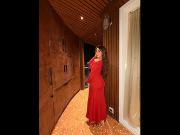  alt="Ashnoor Kaur"