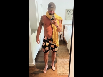  alt="Johnny 'bananas' Devenanzio"