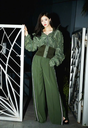 Xin Jiang