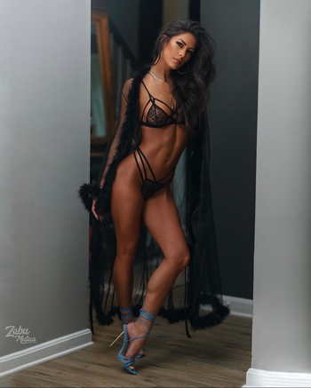 Ali Lee