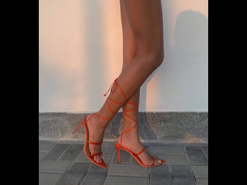  alt="Luana Barron"
