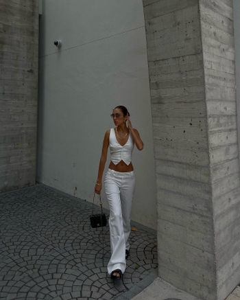 Luana Barrón