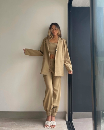 Luana Barrón