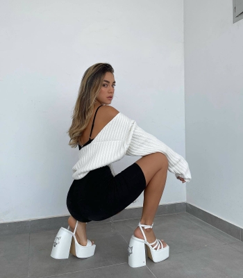 Luana Barrón