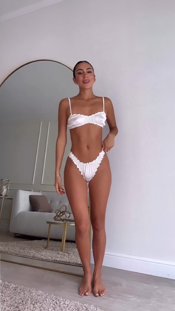 Luana Barrón