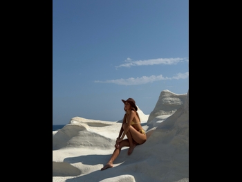  alt="Luana Barron"