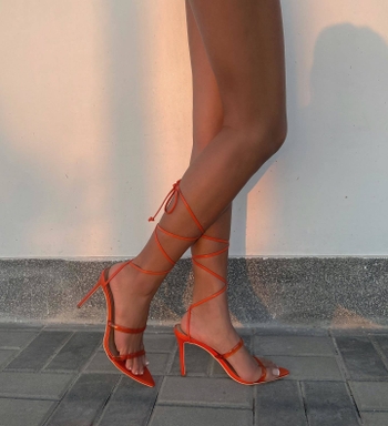 Luana Barrón
