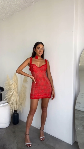 Luana Barrón