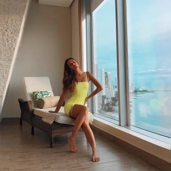 Luana Barrón