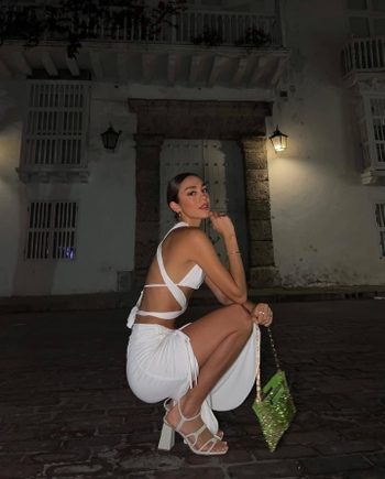 Luana Barrón