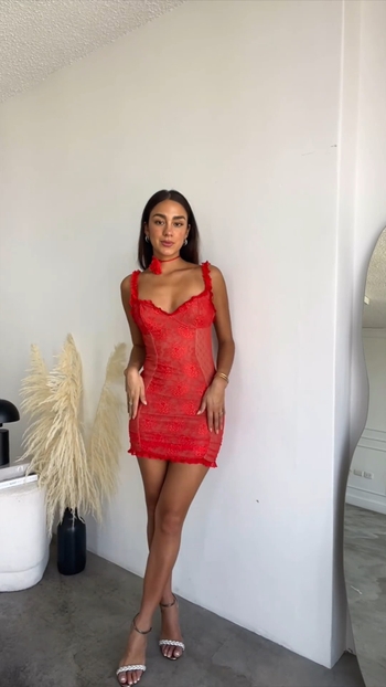 Luana Barrón