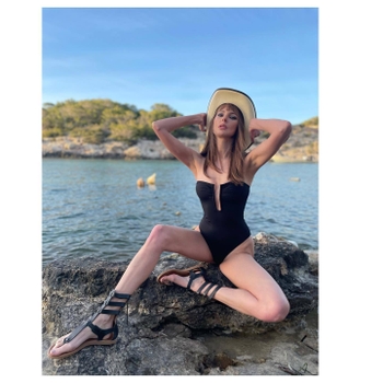 Frédérique Bel