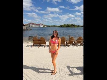  alt="Audra Miller"