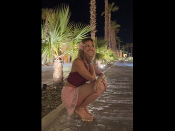 alt="Claudia Garcia"