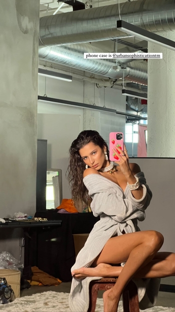 Bruna Lírio