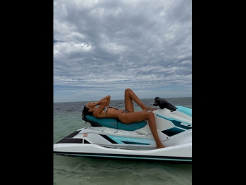  alt="Bruna Lirio"