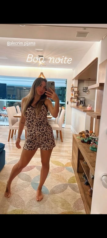 Flávia Monteiro