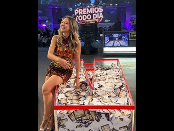  alt="Flavia Monteiro"