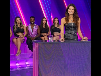 alt="Flavia Monteiro"