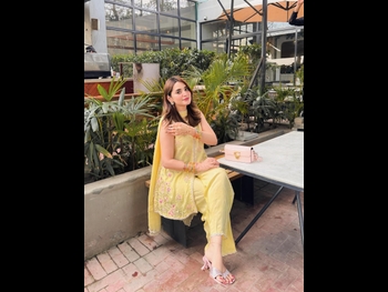  alt="Fariha Asghar"