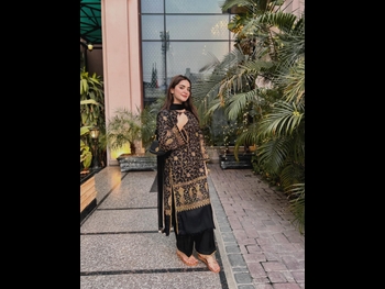  alt="Fariha Asghar"