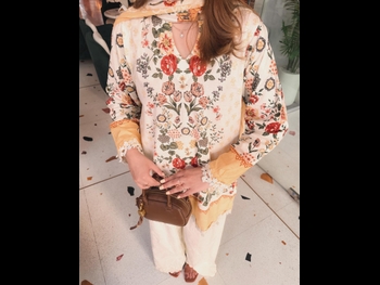  alt="Fariha Asghar"
