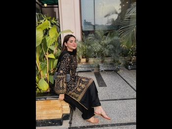  alt="Fariha Asghar"
