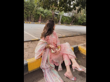  alt="Fariha Asghar"