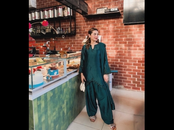  alt="Fariha Asghar"