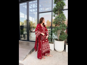  alt="Fariha Asghar"