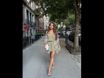  alt="Ella Mendelsohn"