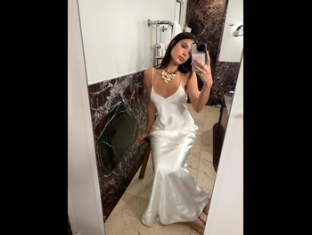  alt="Ella Mendelsohn"