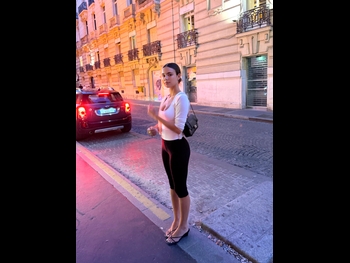  alt="Ella Mendelsohn"