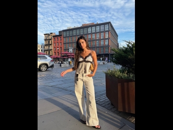  alt="Ella Mendelsohn"