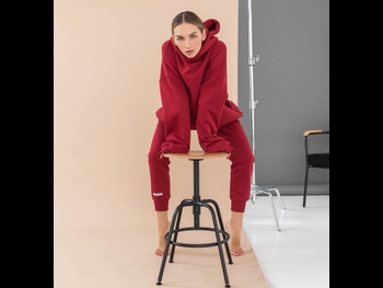  alt="Valeria Tovstoles"