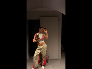  alt="Valeria Tovstoles"