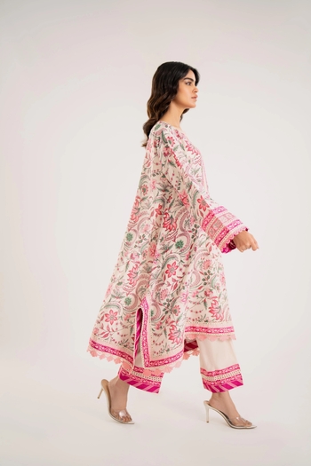 Sania Iqbal
